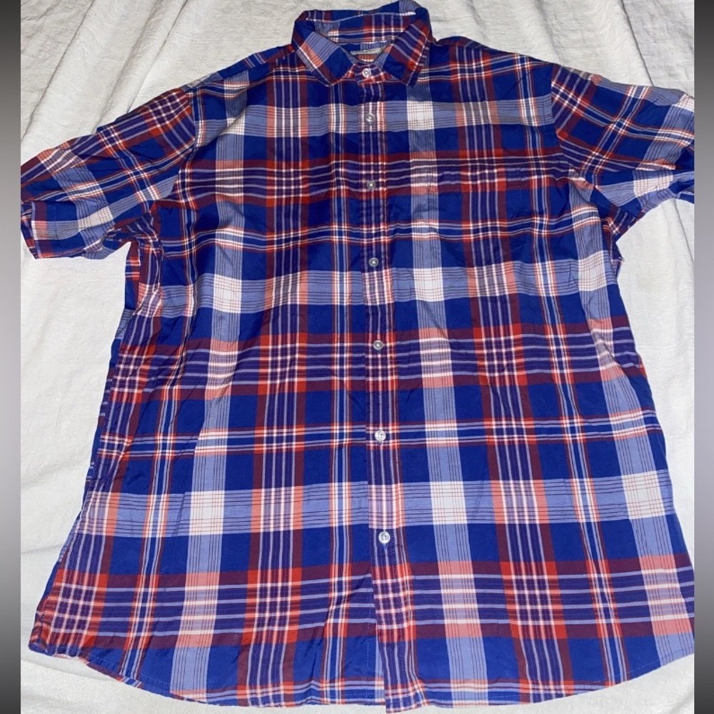 Sonoma Shirt Sleeve Button Up Mens Size XL Small Hole Above Pocket